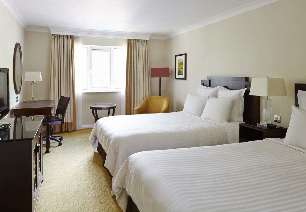 Delta Hotels By Marriott Preston Престон Экстерьер фото