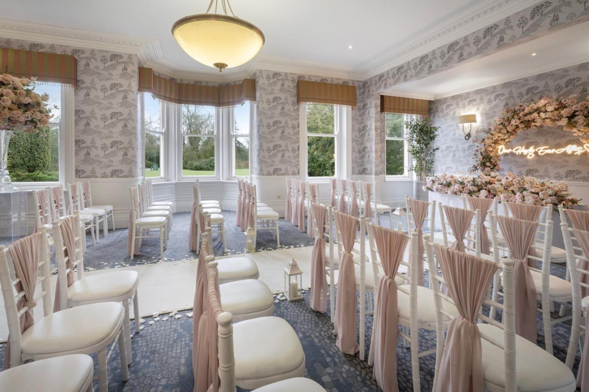 Delta Hotels By Marriott Preston Престон Экстерьер фото