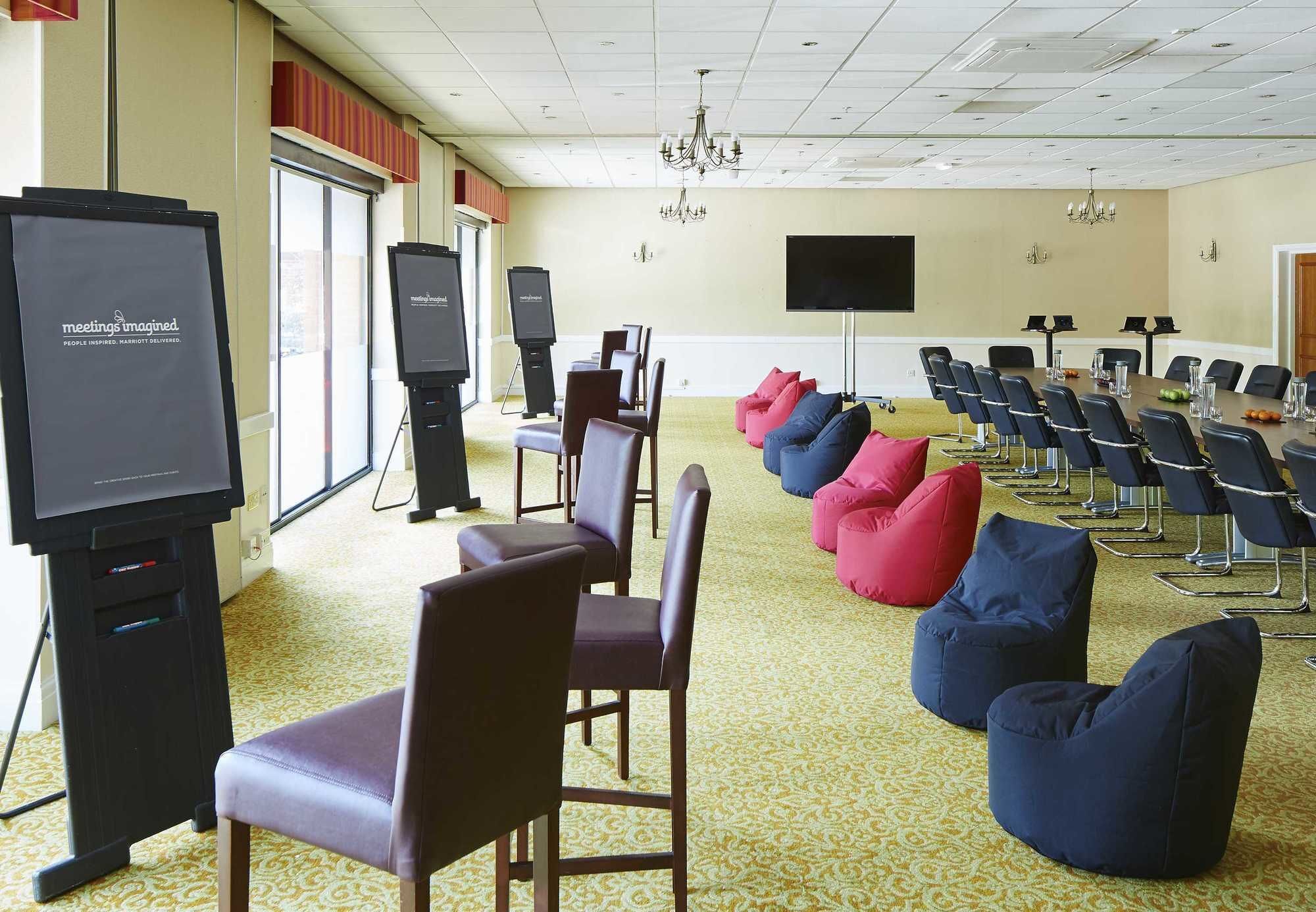 Delta Hotels By Marriott Preston Престон Экстерьер фото